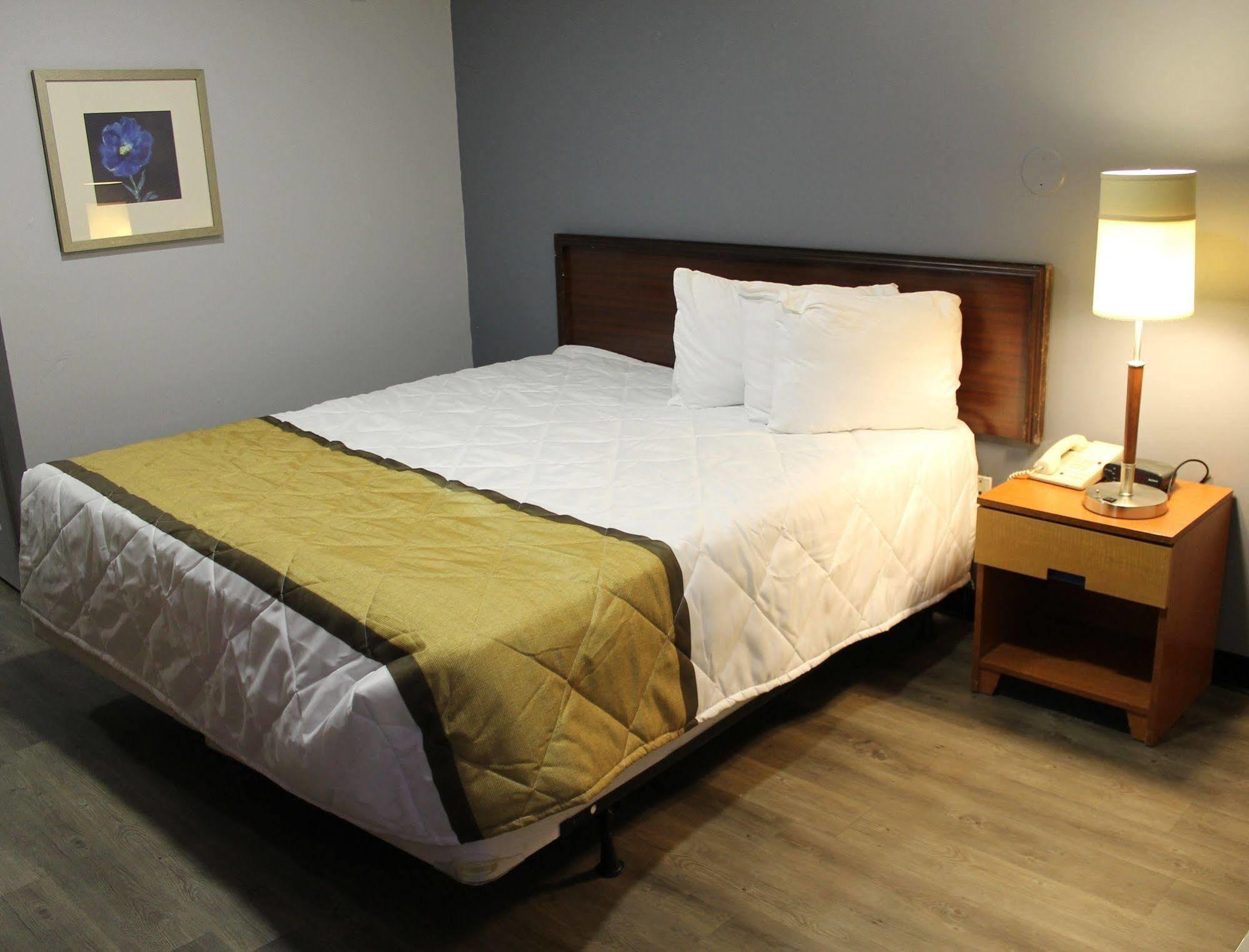 Budgetel Inn And Suites Atlanta Midtown מראה חיצוני תמונה
